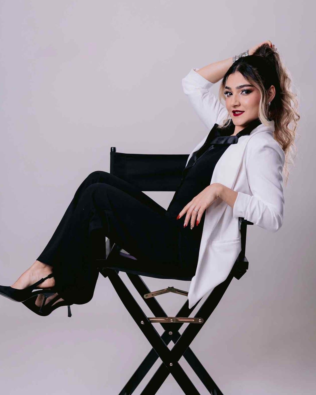 Karla Carrillo, Manicurista y maquillista, Statement Barbershop & Salon, Kennewick